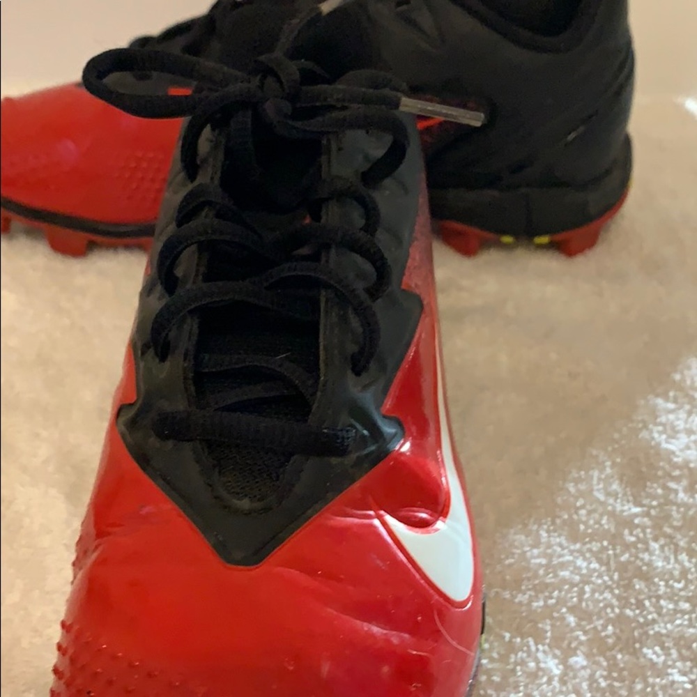 Nike soccer cleats - Picture 2 of 5